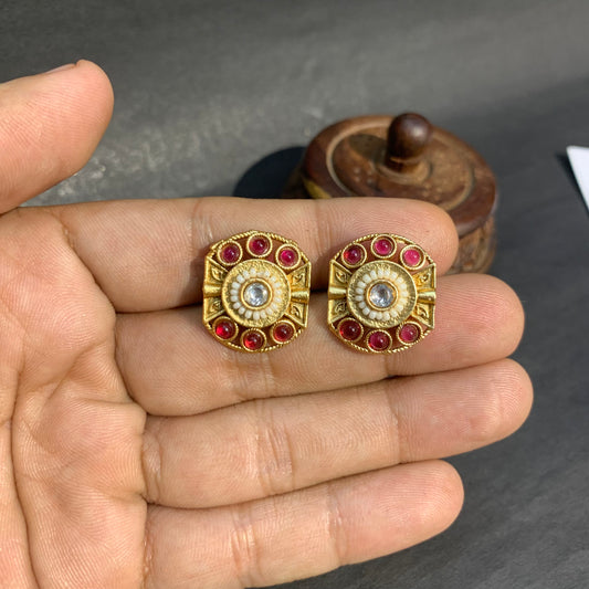 Antique studs 83325