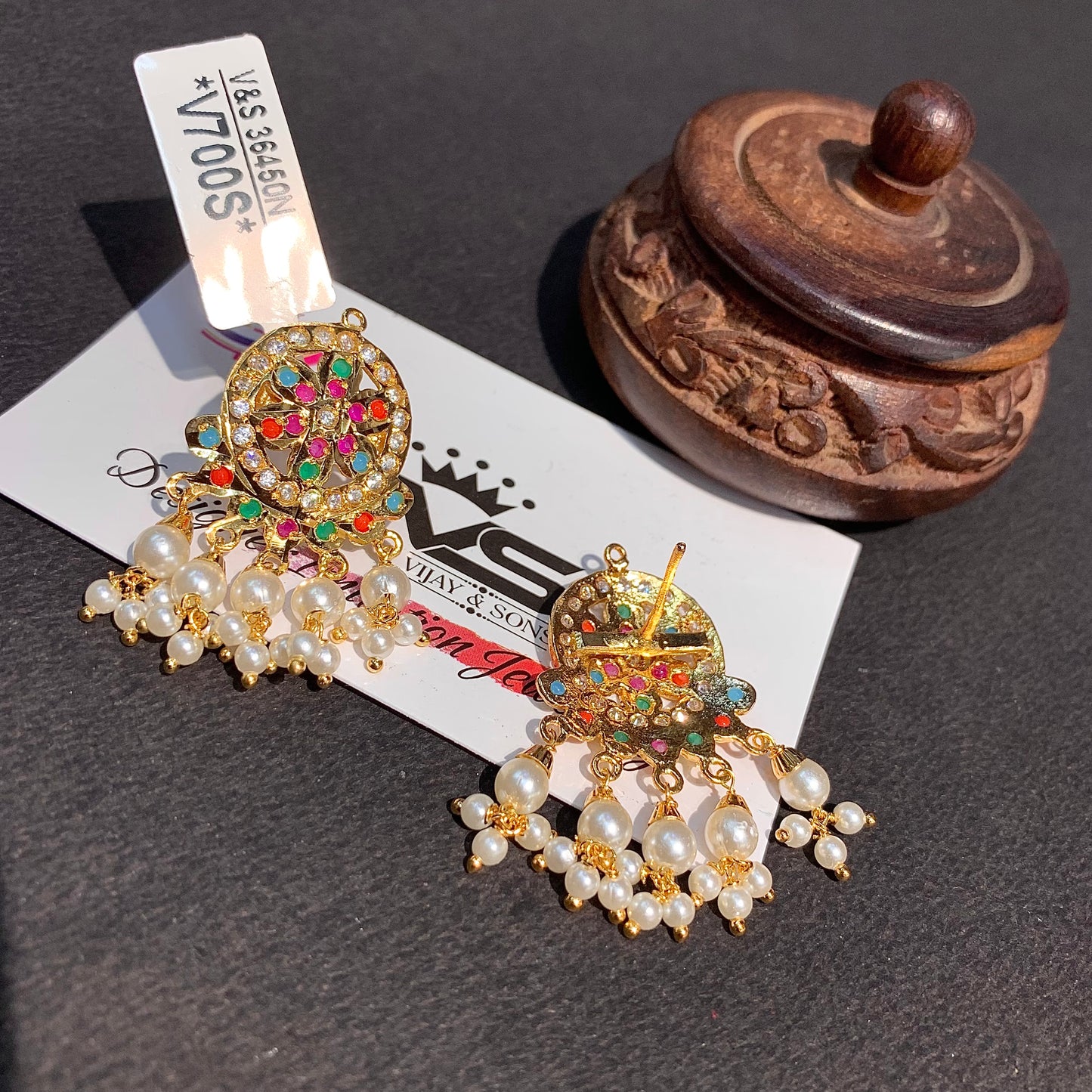 Jadau studs 64677677