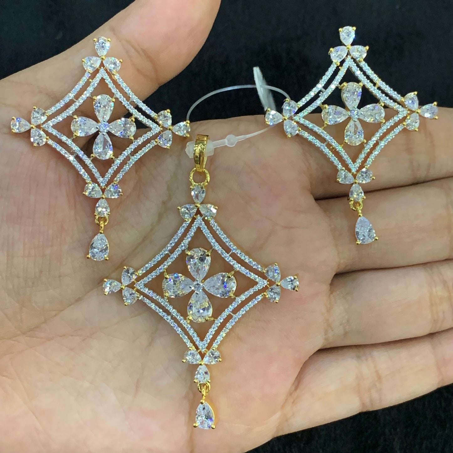 Zircon Pendant Sets 5246367