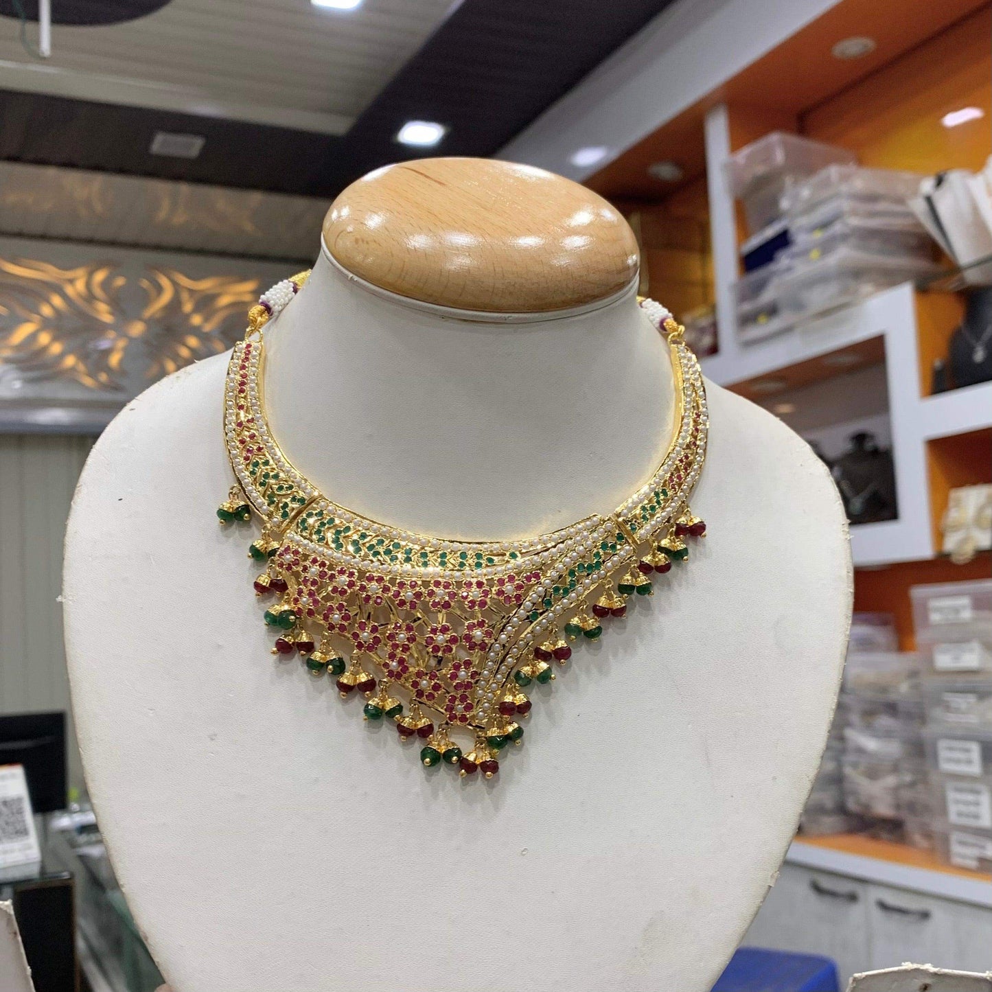 Jadau Necklace Sets 65498 - Vijay & Sons