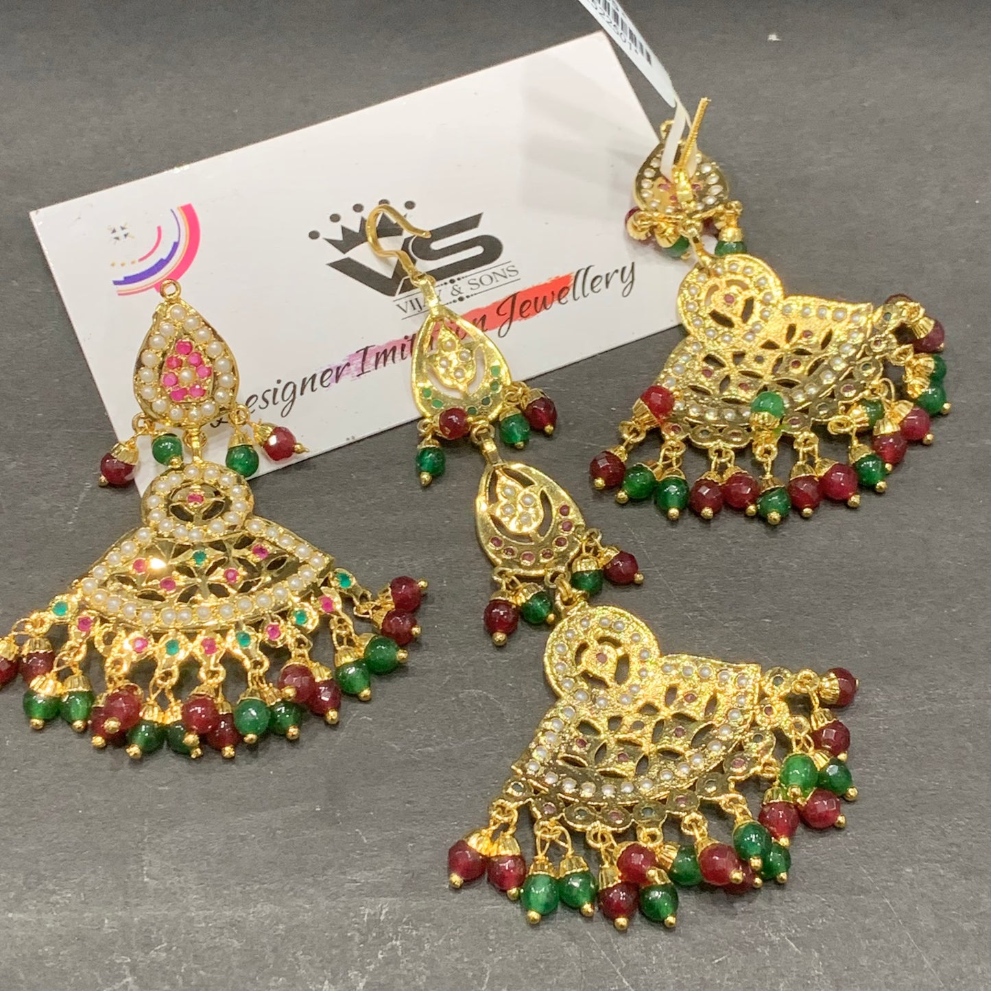 Jadau Earrings 567843