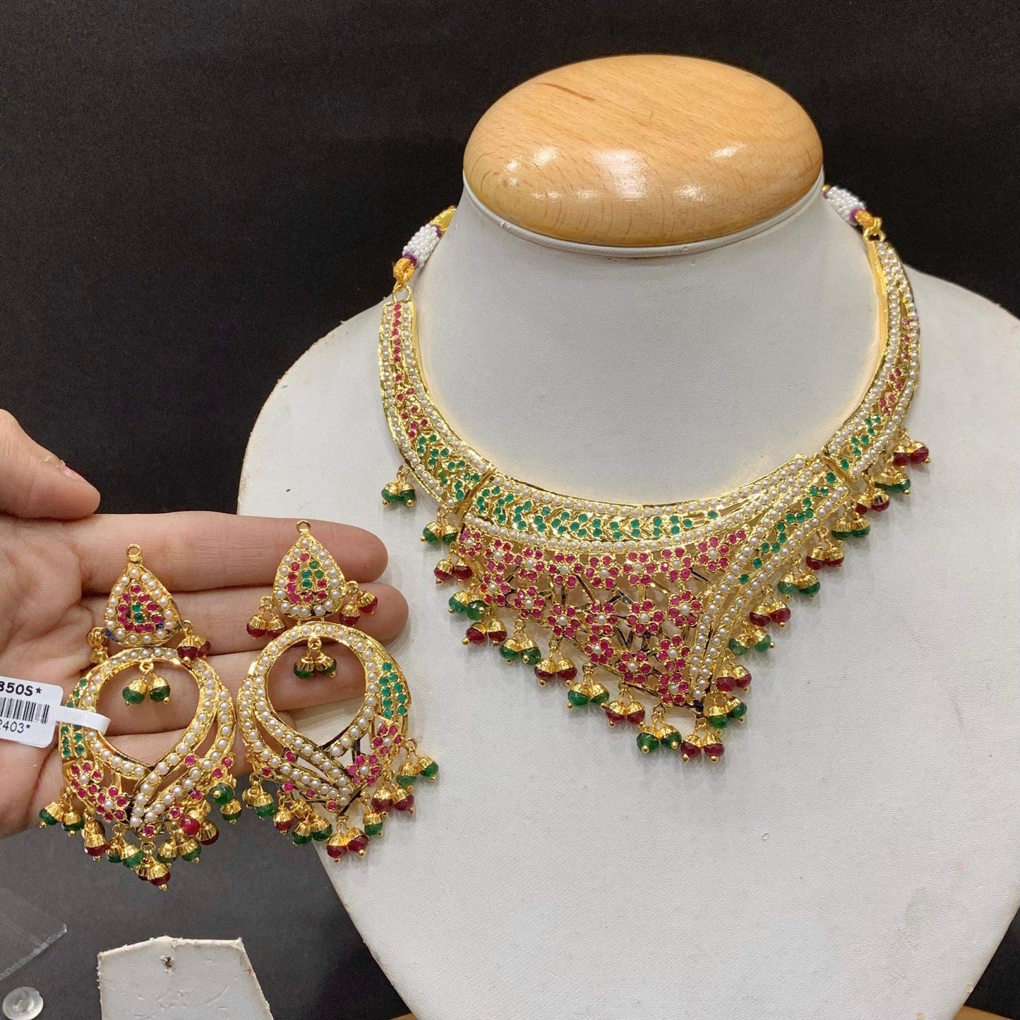 Jadau Necklace Sets 65498 - Vijay & Sons