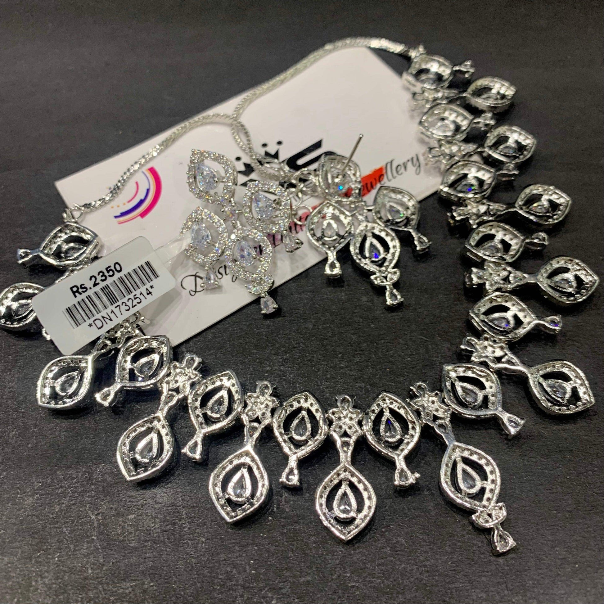 Diamond necklace set 25889 - Vijay & Sons