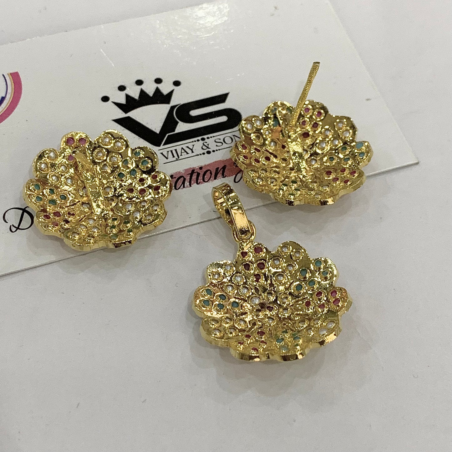 Jadau Pendant Sets 575459