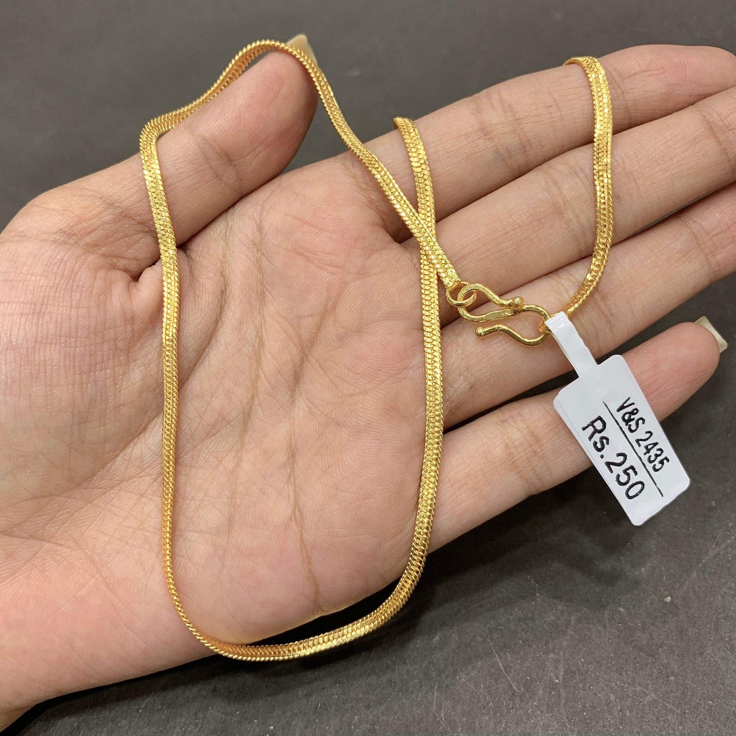 Golden Chain 992401 - Vijay & Sons