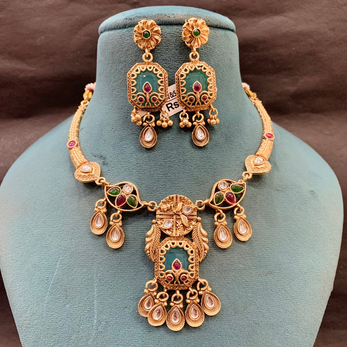 Antique Necklace Set 46293