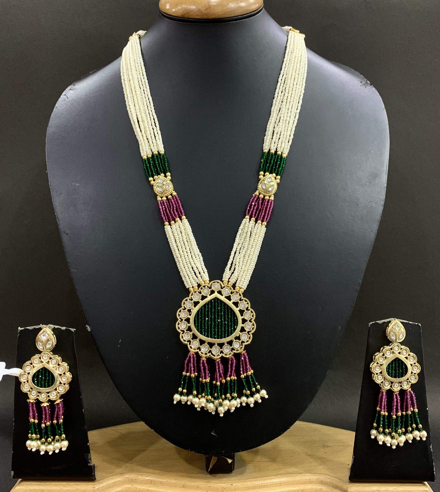 Kundan Necklace Sets 5687548 - Vijay & Sons
