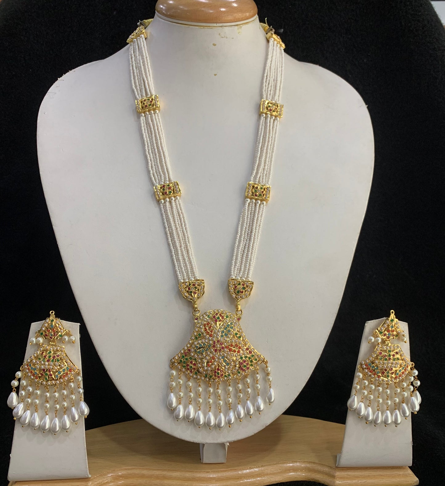 Jadau Rani haar 765789765