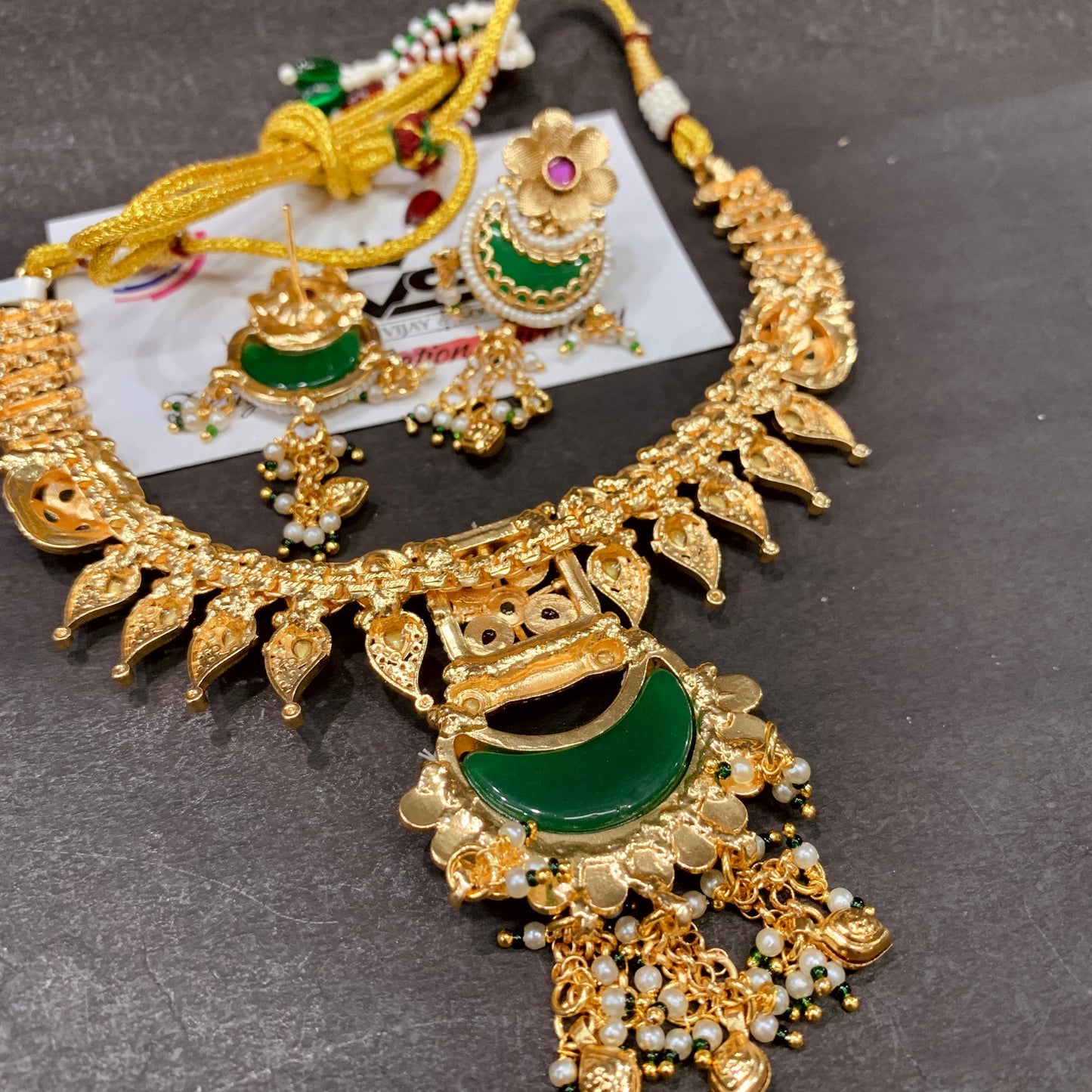 Antique Necklace Set 562625