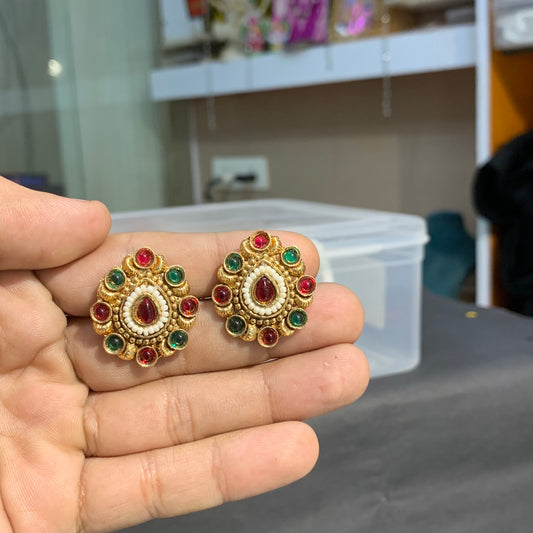 Antique studs 39378
