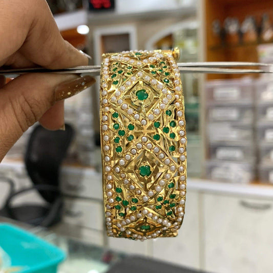 Openable Jadau Bangle 356543 - Vijay & Sons
