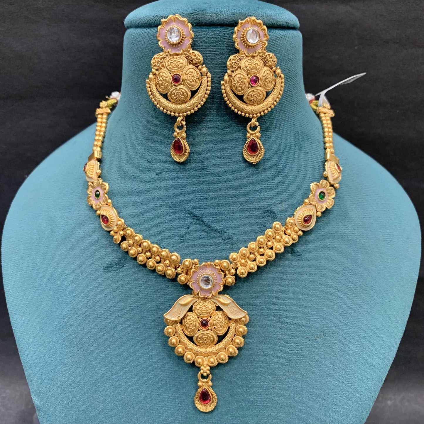 antique necklace set 4654654