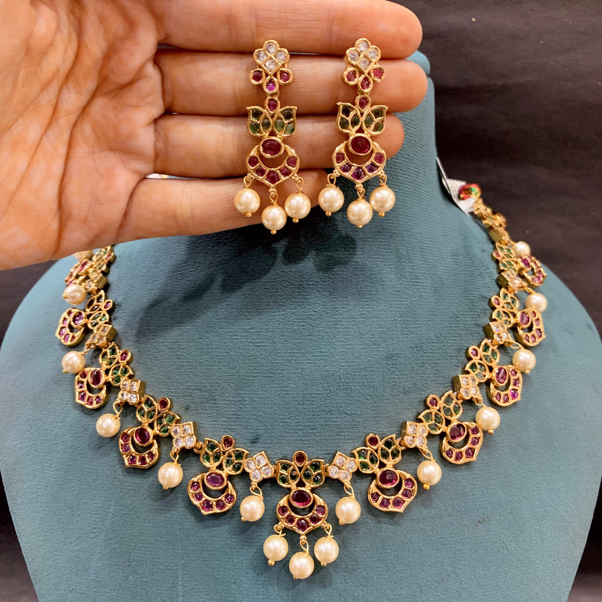 Jadau Necklace Sets 355443