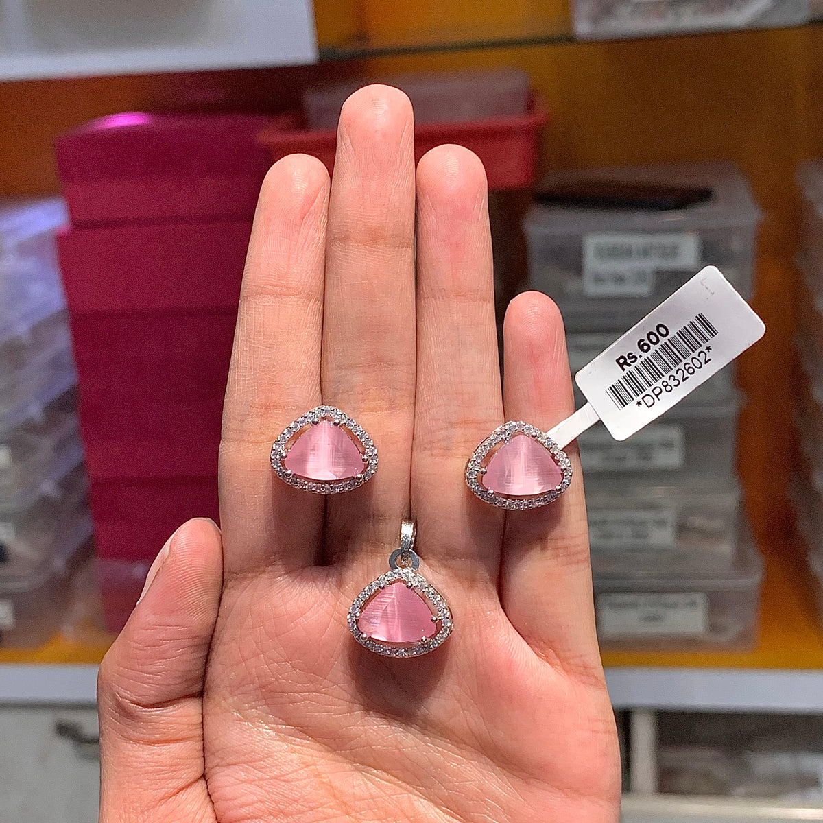 Zircon Pendant set 563565