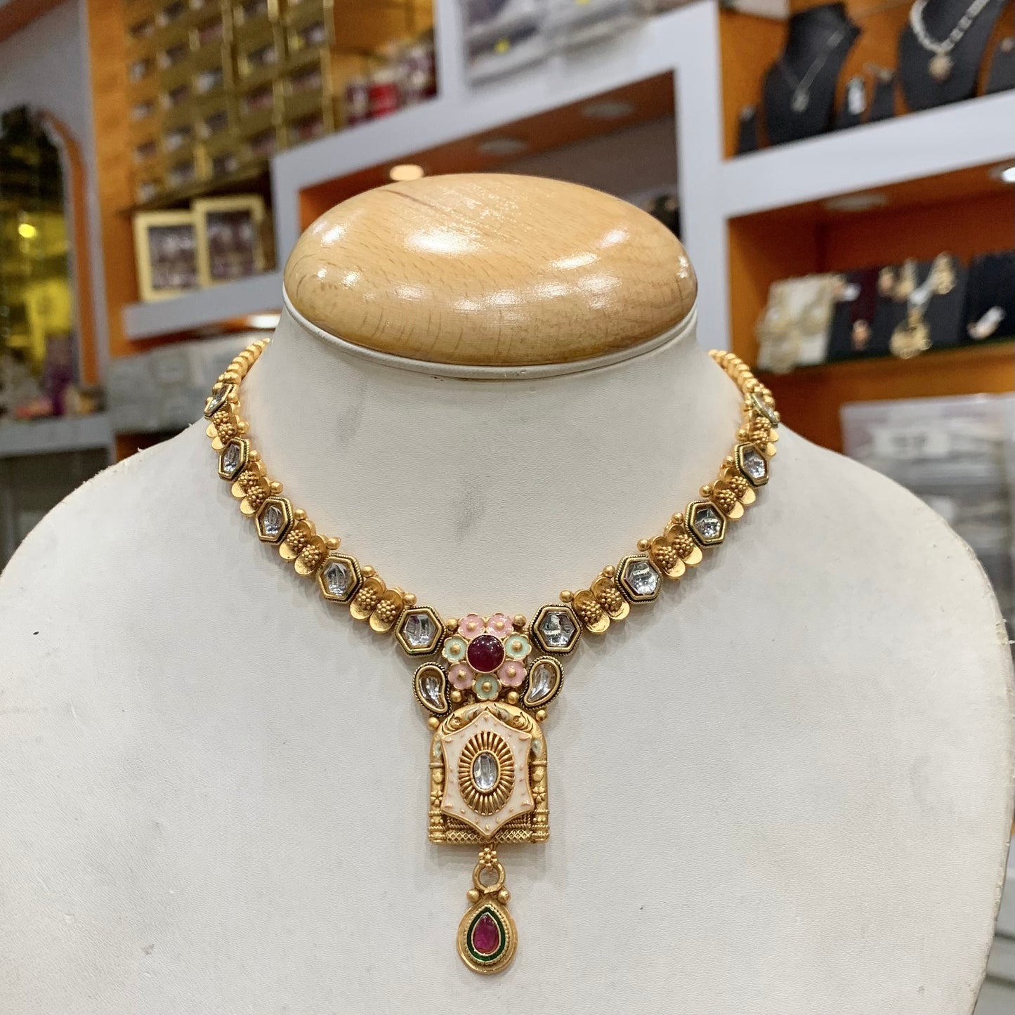 Antique Necklace Sets 34336