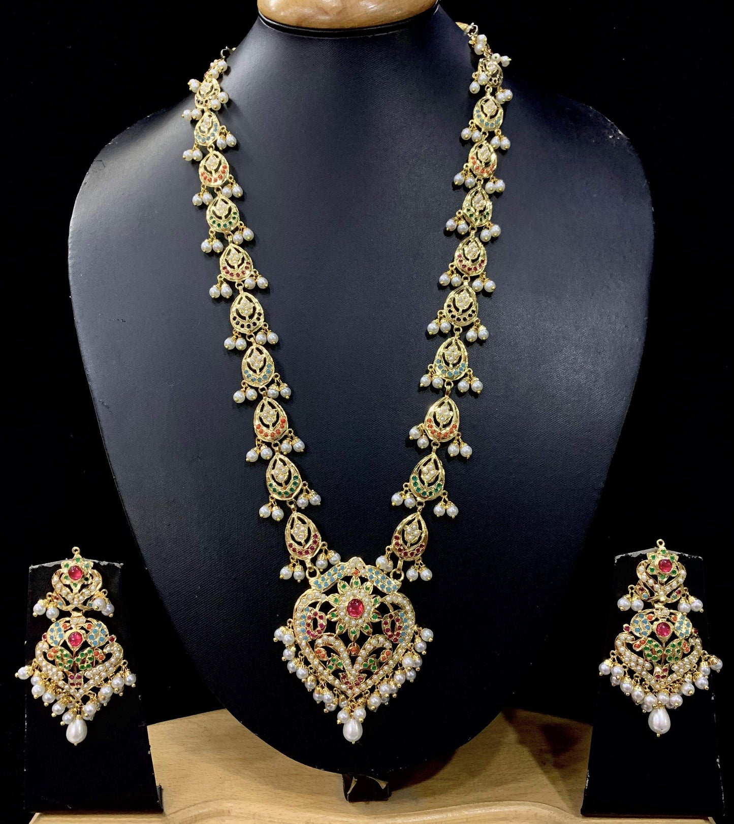 Rani Haar 355335 - Vijay & Sons