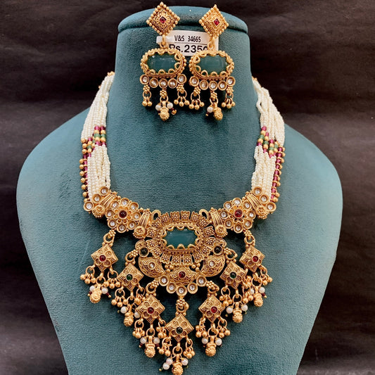 Antique Necklace Set 57286
