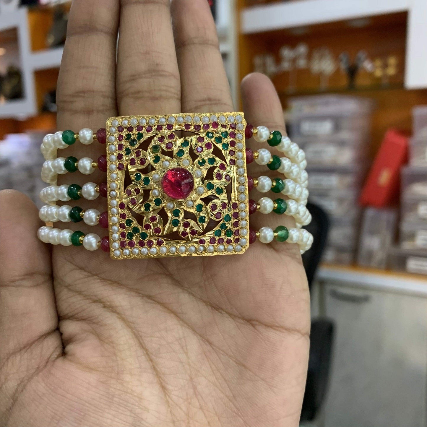 Jadau Bracelet 673382 - Vijay & Sons
