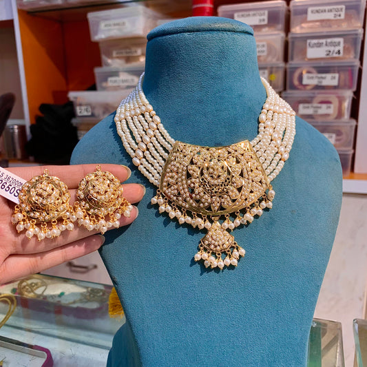 Jadau Necklaces Set 63746