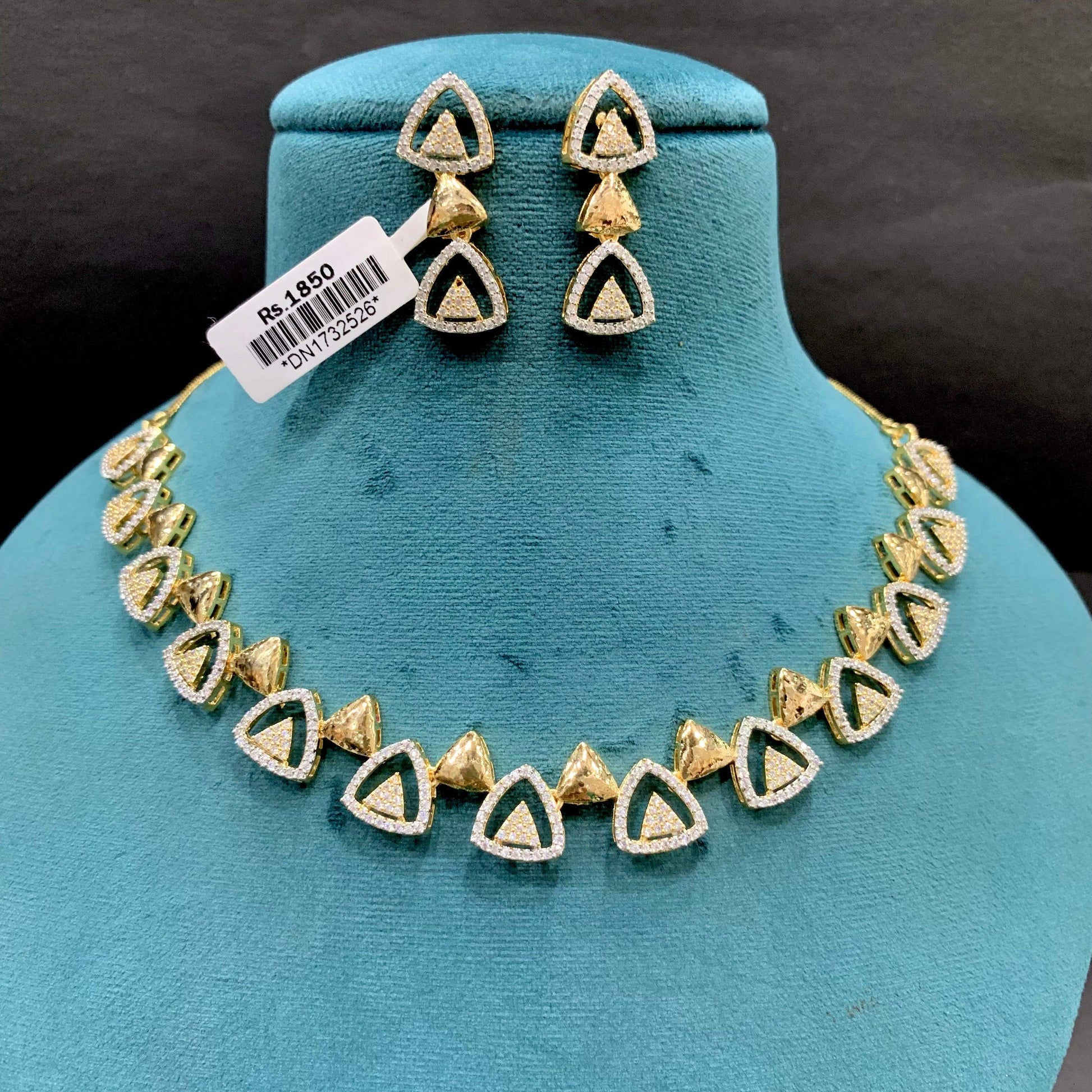 Zircon Necklace sets 587546 - Vijay & Sons