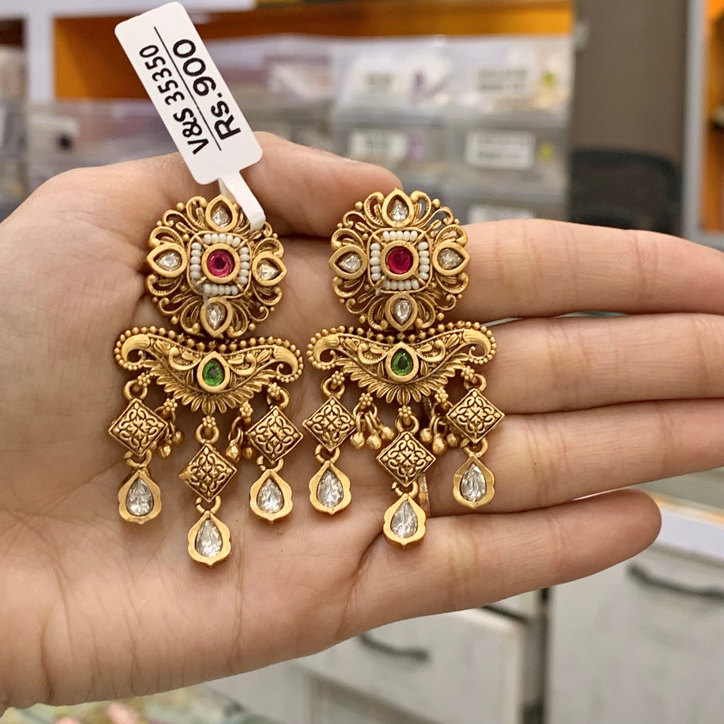 Antique earrings 655444