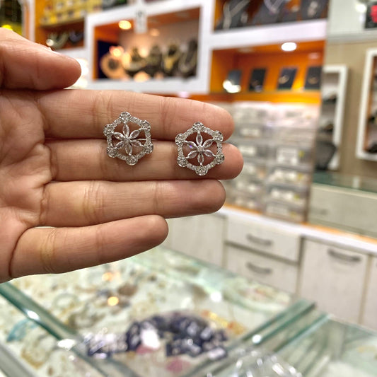 Diamond Earrings 3676563