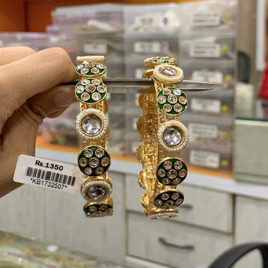 Kundan / Antique Bangles 62990 - Vijay & Sons