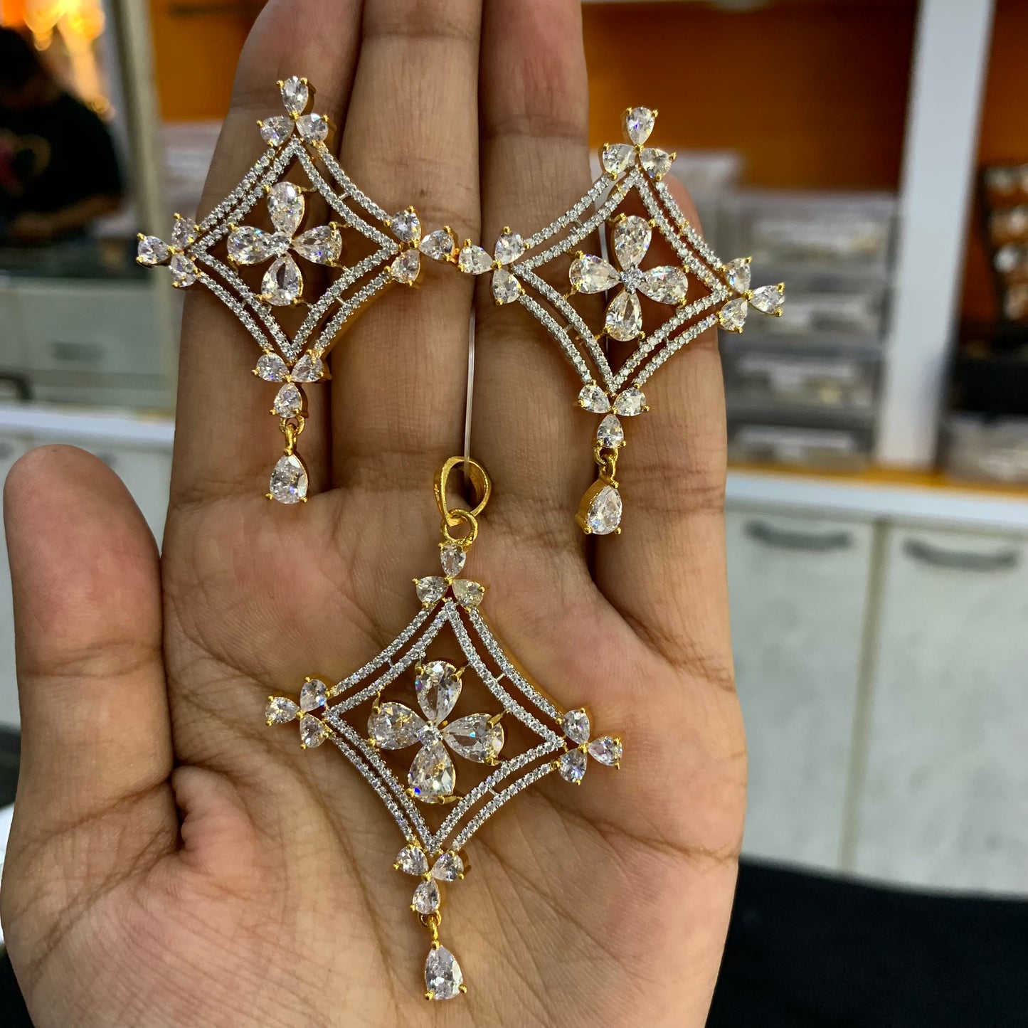 Zircon Pendant Sets 5246367