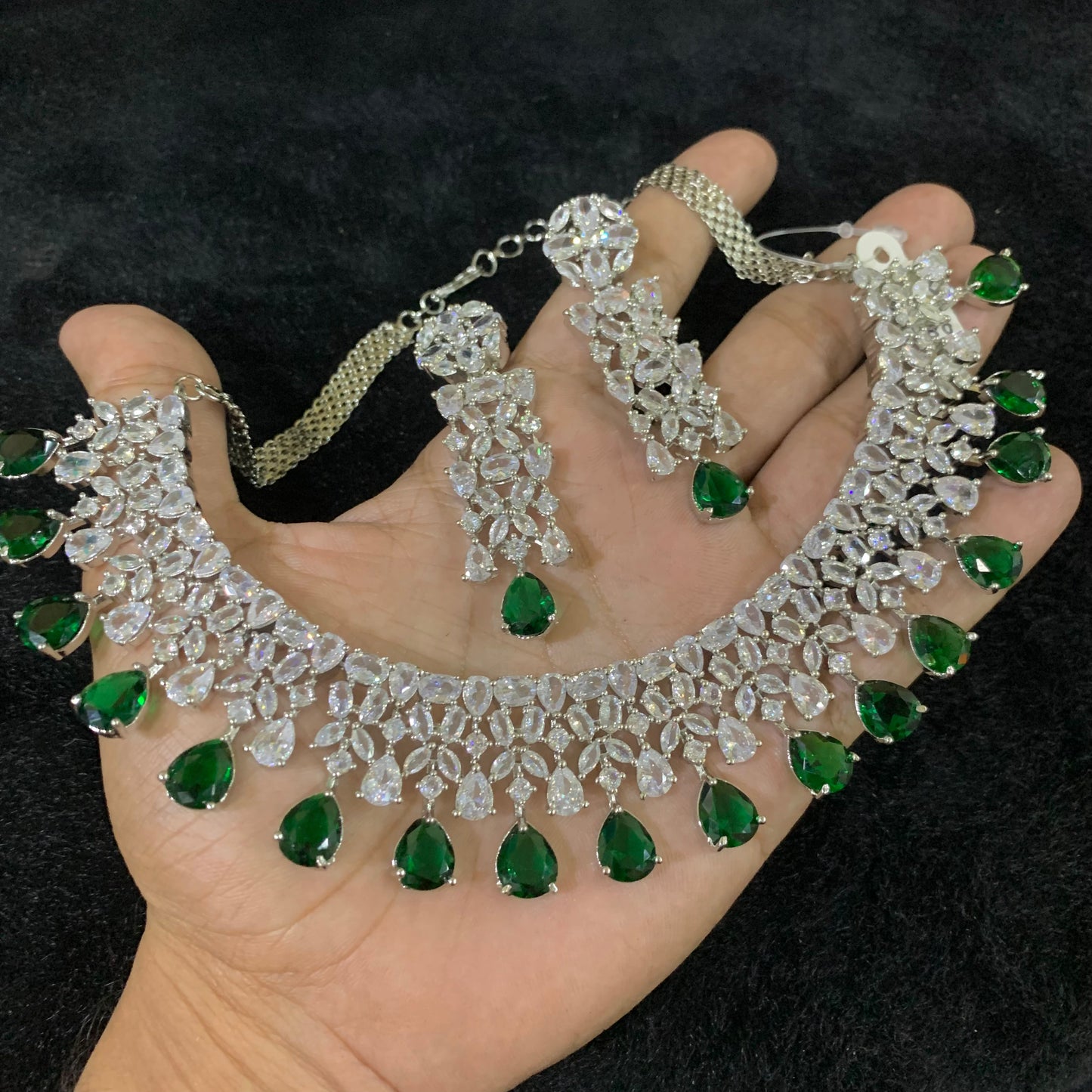 Diamond necklace set 23667