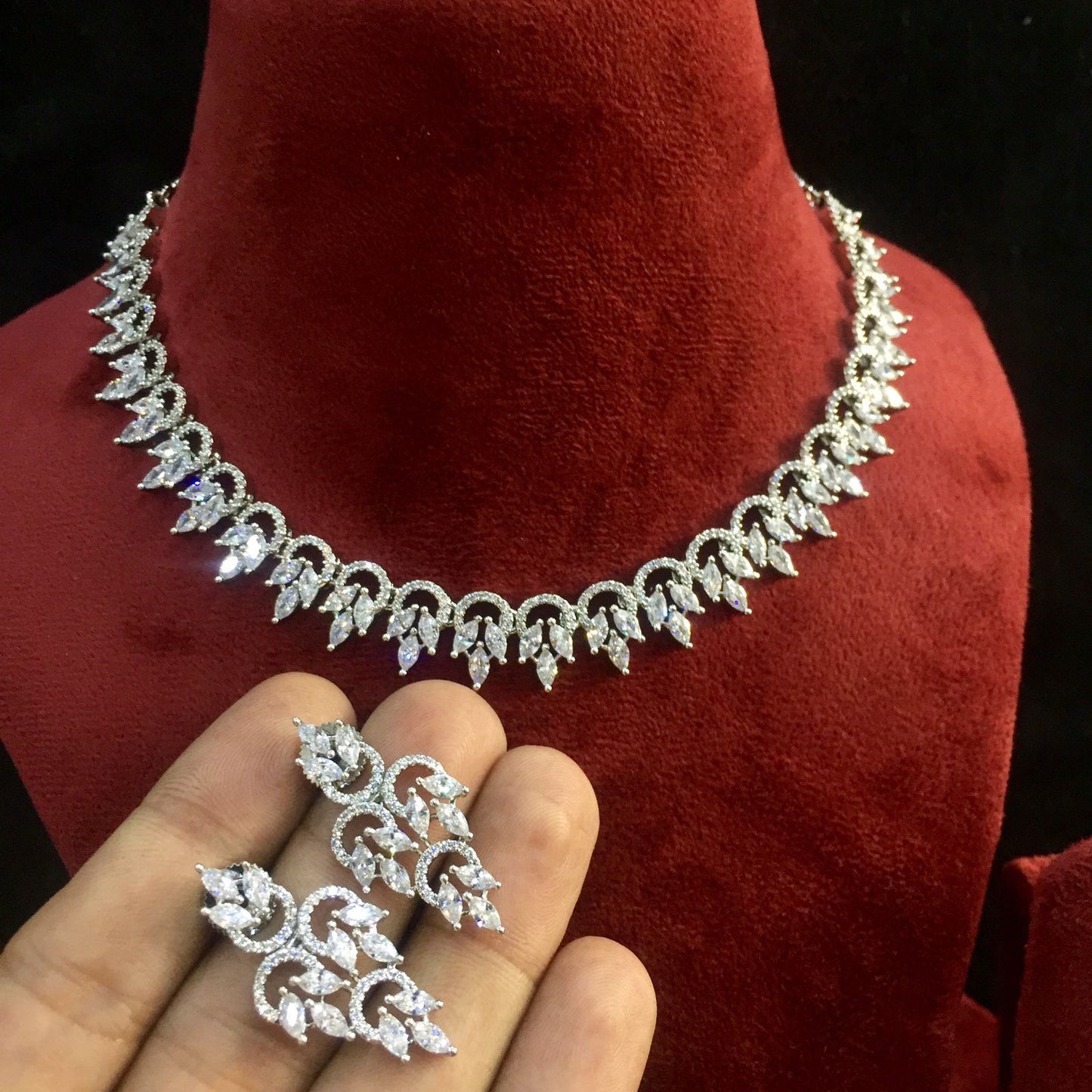 Diamond necklace set 6442