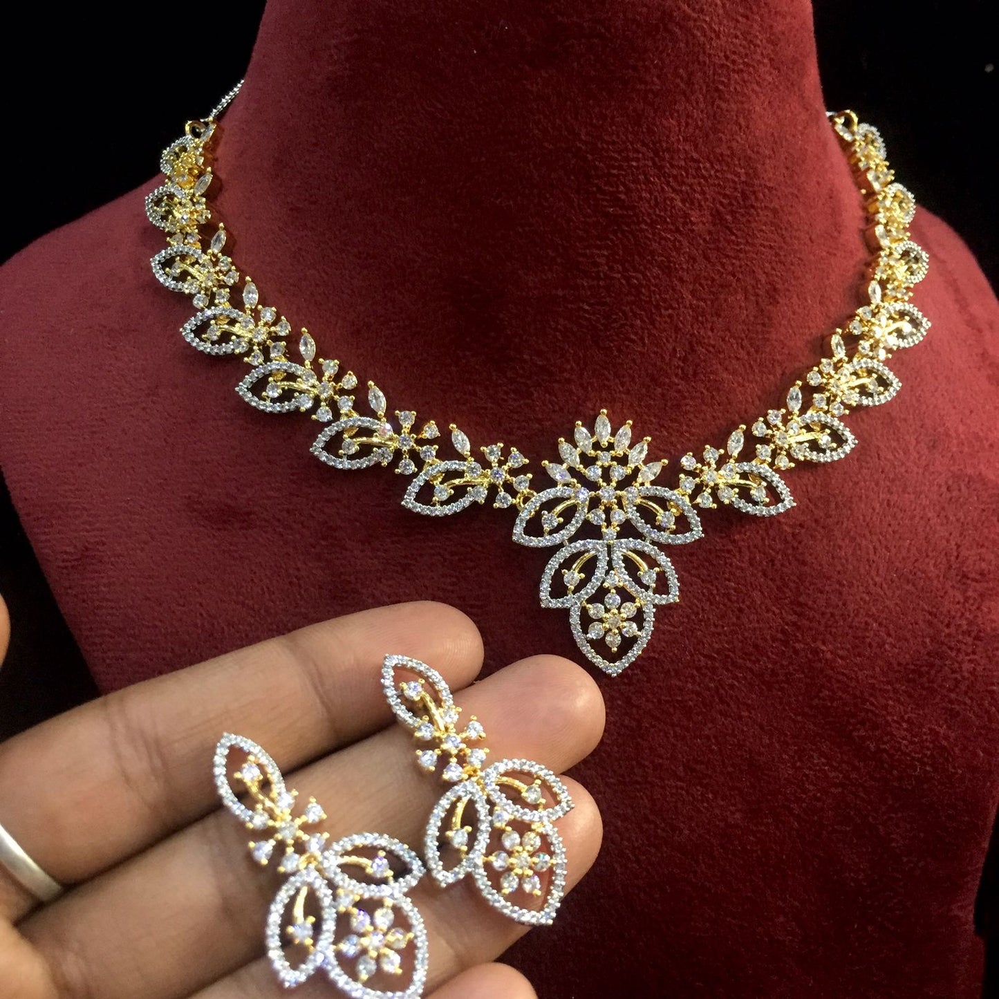 Zircon Necklace Set 235666