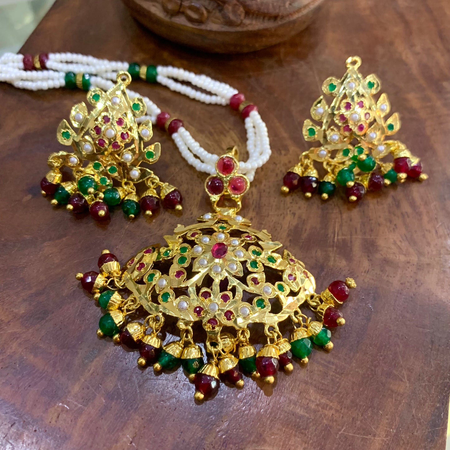Jadau pendant set 805236 - Vijay & Sons