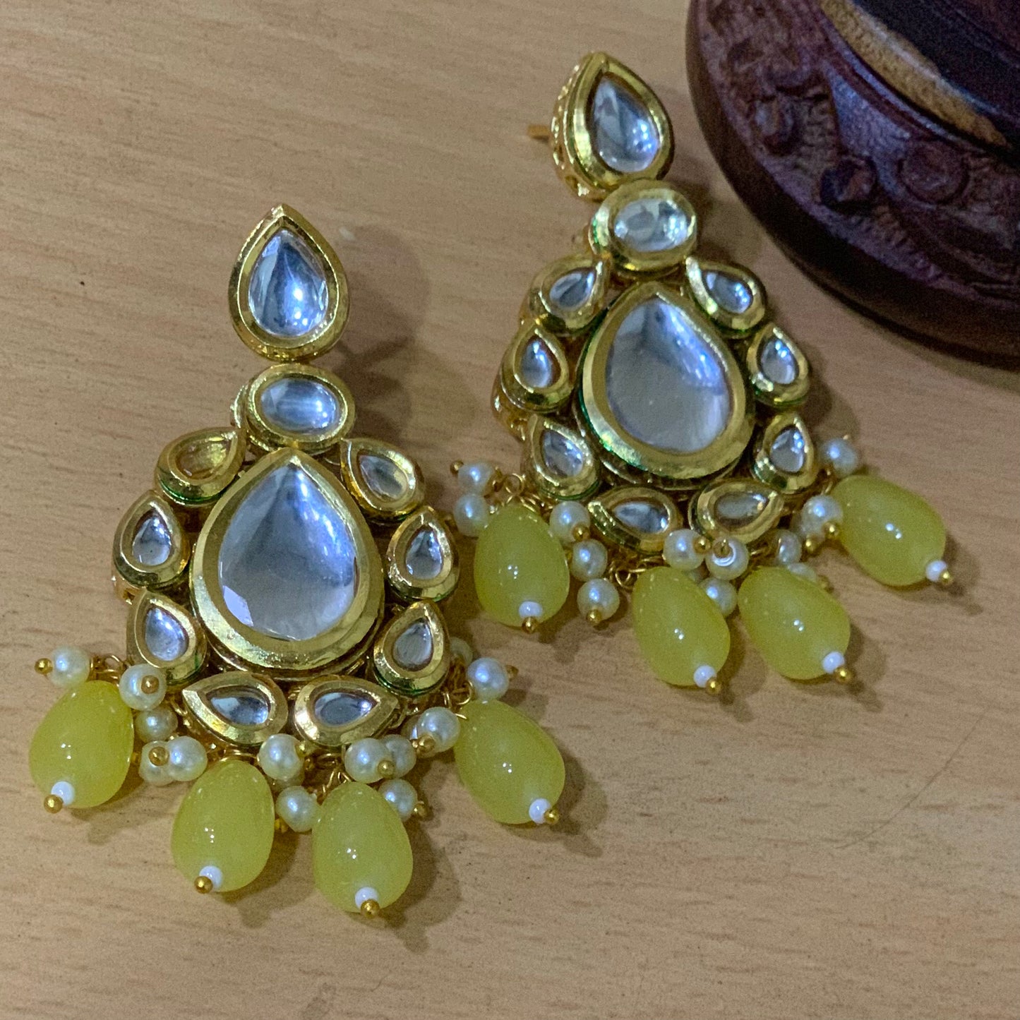kundan Earrings 285940