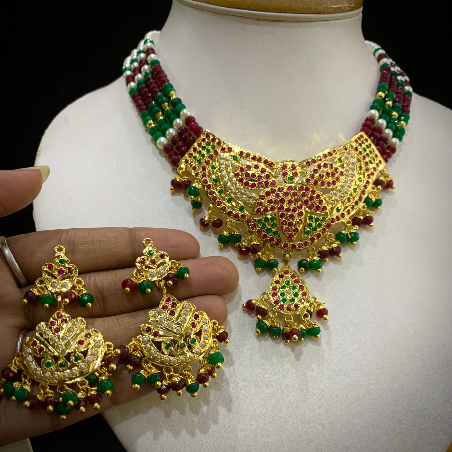 Jadau Necklace Sets 567854