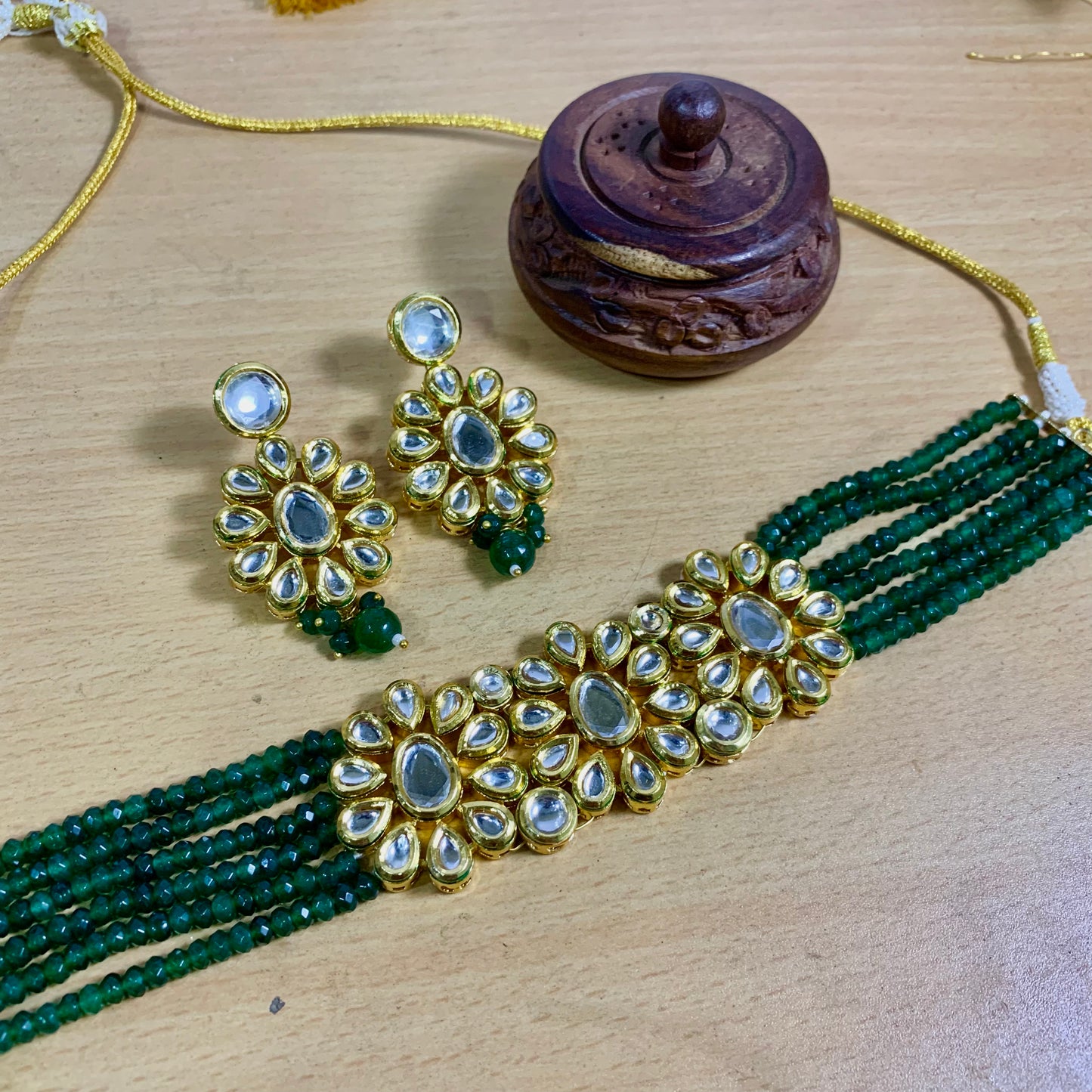 Kundan Necklace Set 45670 - Vijay & Sons