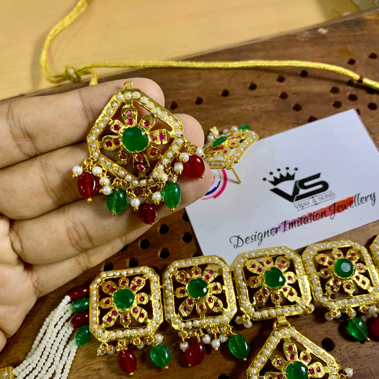 Jadau Necklace Sets 6786557