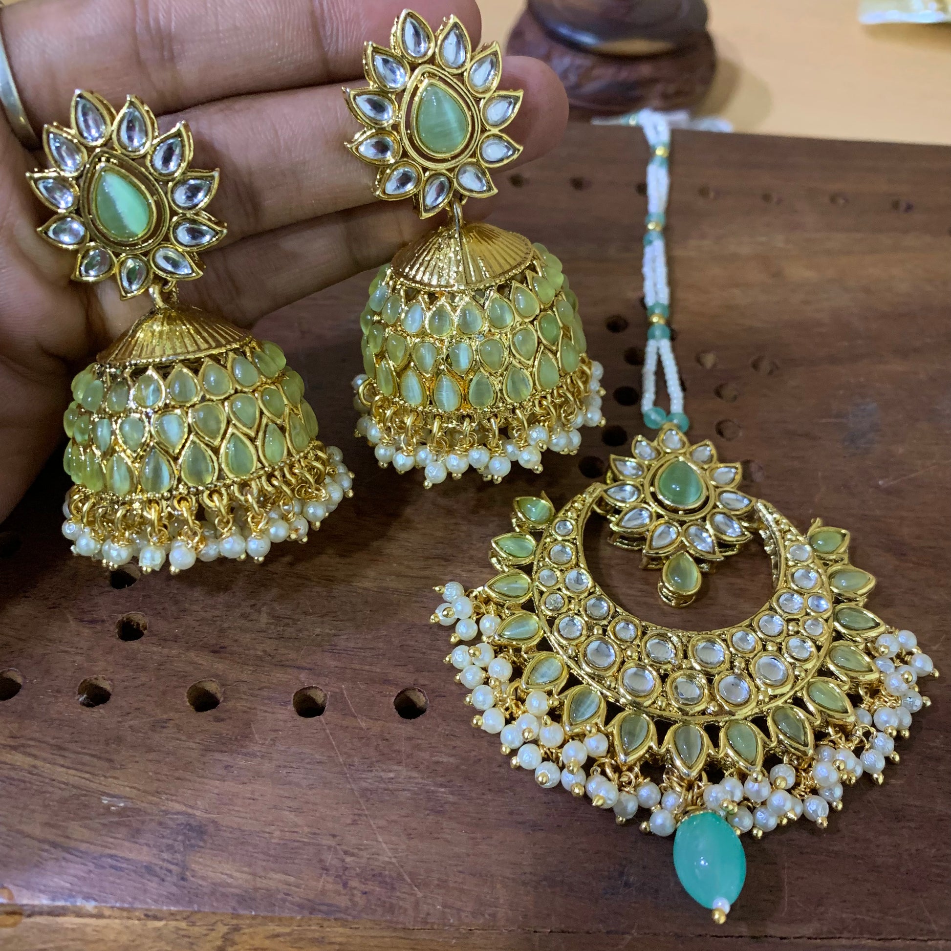 Kundan Tikka Earrings 444334 - Vijay & Sons