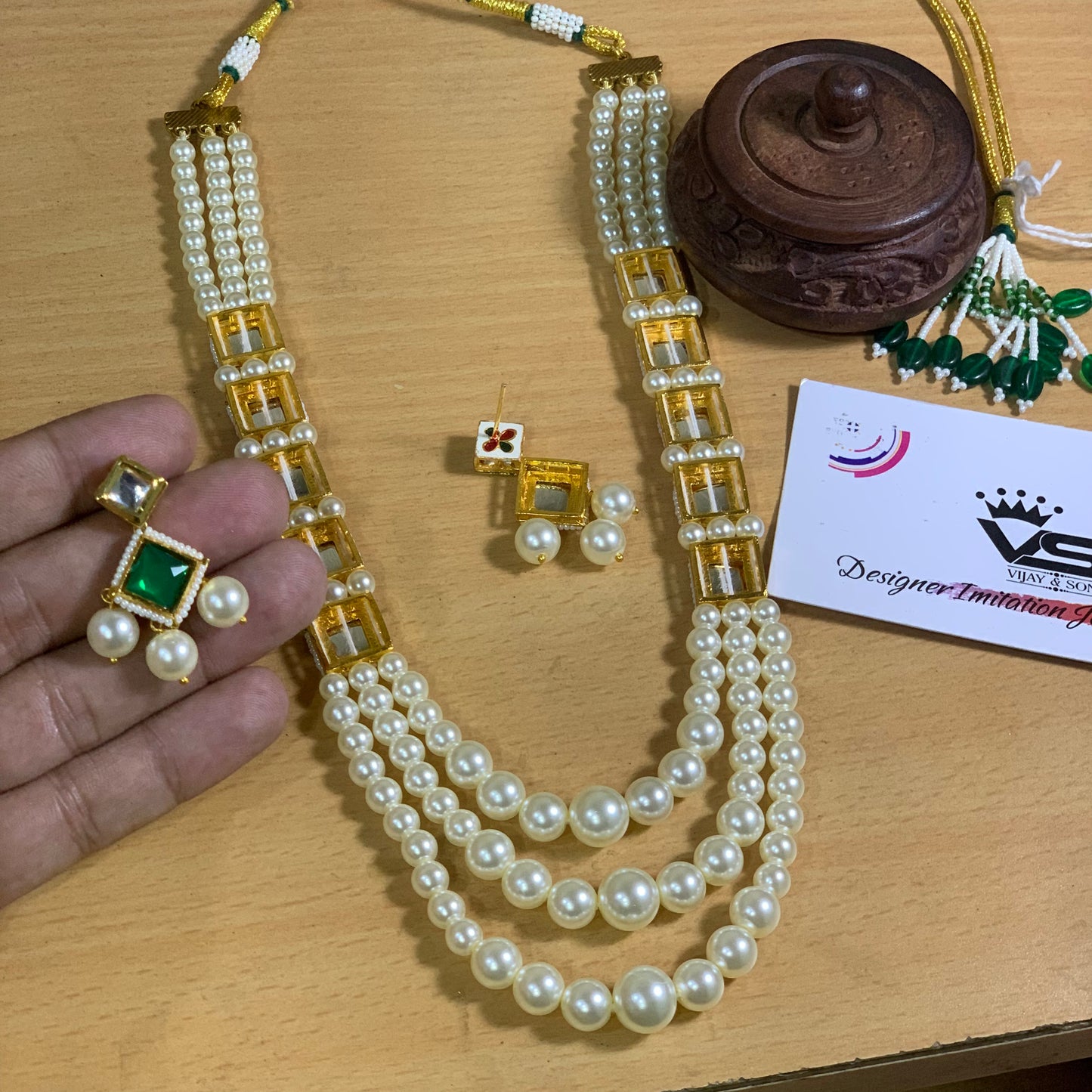 Kundan Necklace Set 26545 - Vijay & Sons