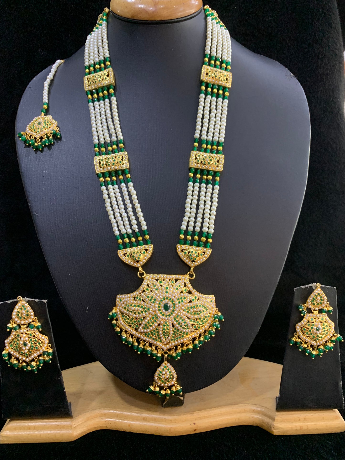Rani Haar 454324
