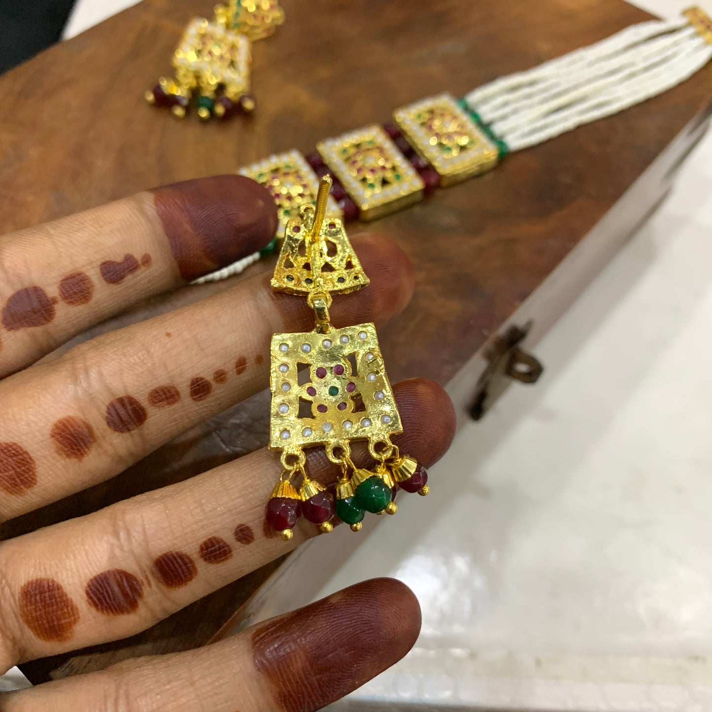 Jadau Choker Set 9775678