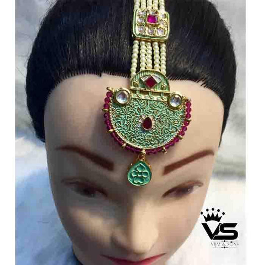 Green Kundan tika - Vijay & Sons