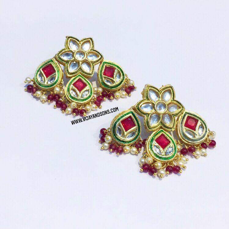 Ruby green quality kundan earrings 22445 - Vijay & Sons