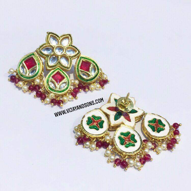 Ruby green quality kundan earrings 22445 - Vijay & Sons