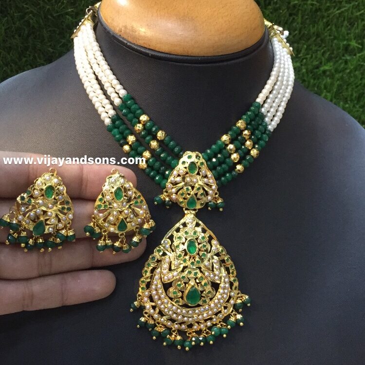 Jadau Necklace set