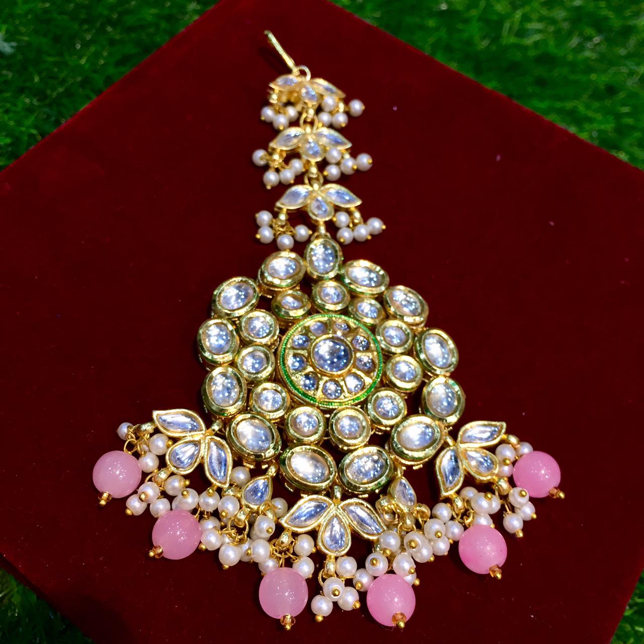Kundan Maang Tikka 282528 - Vijay & Sons