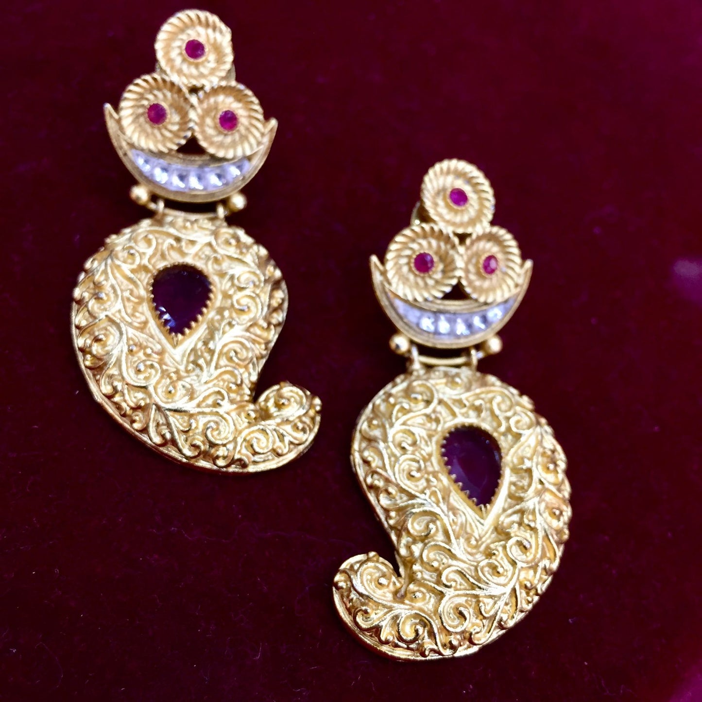 Antique earrings 22334 - Vijay & Sons