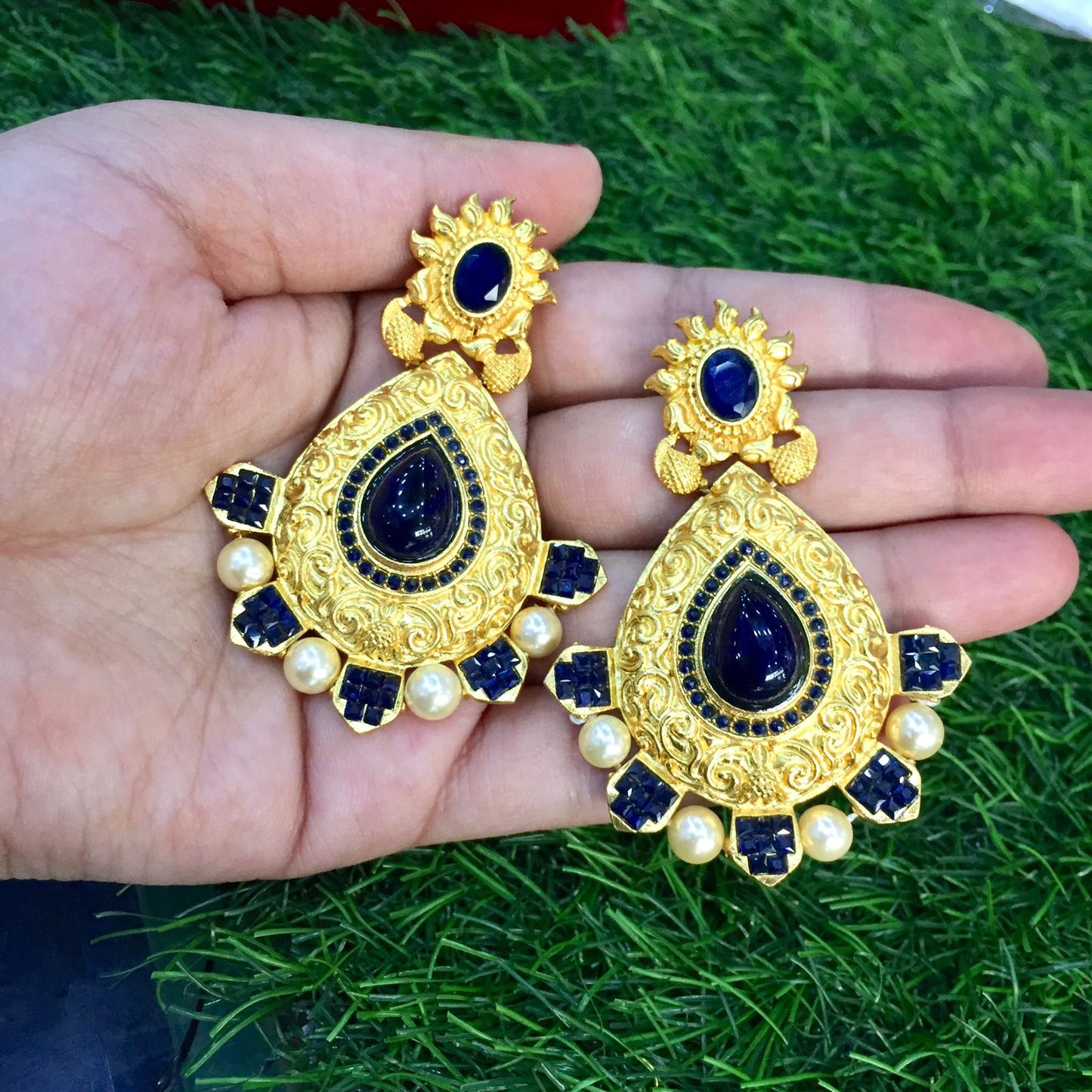 Antique earrings 22356 - Vijay & Sons