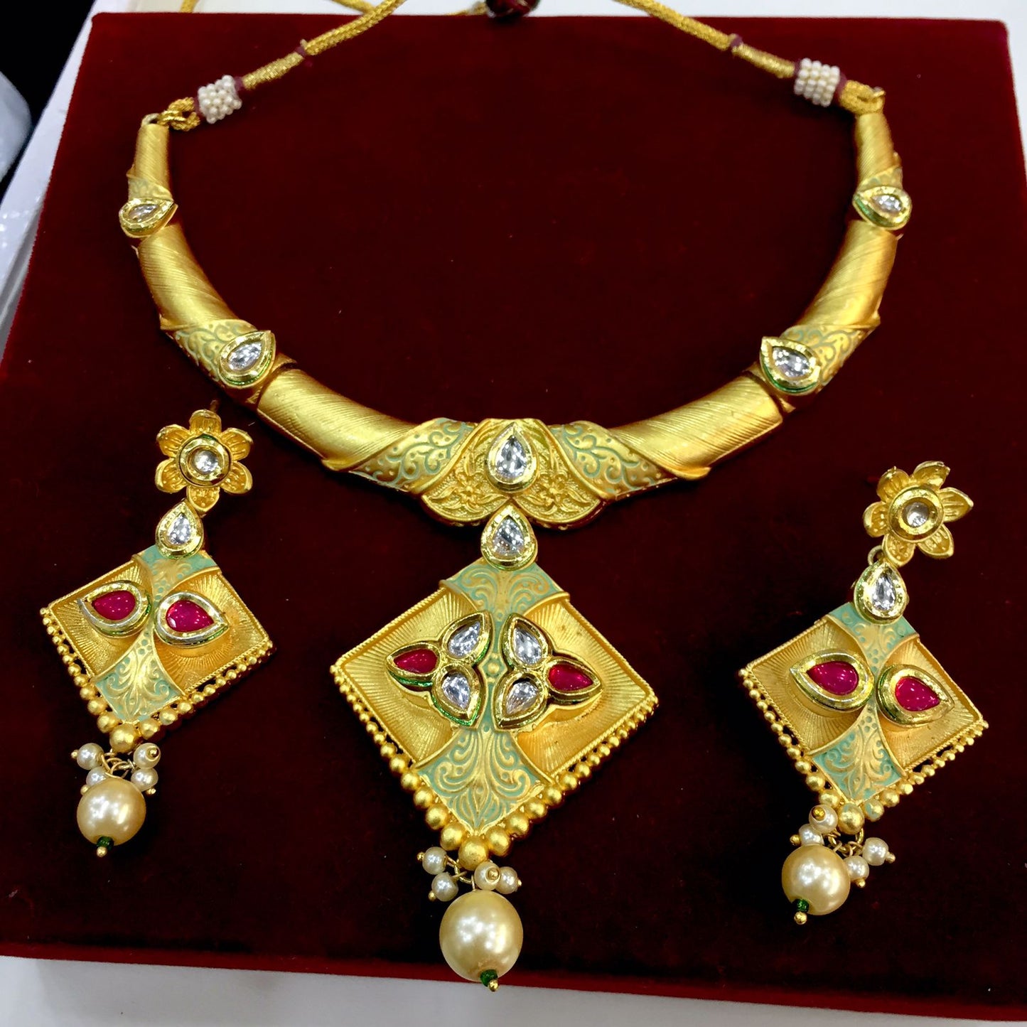 Antique necklace set 3334 - Vijay & Sons