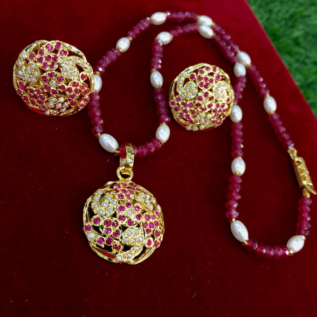 Jadau pendant set 45787433 - Vijay & Sons