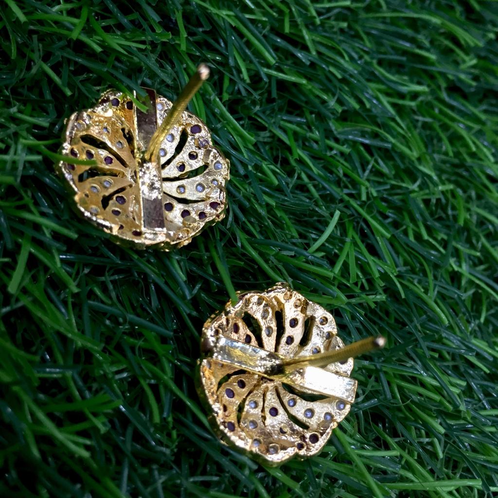 Jadau studs 26544677 - Vijay & Sons